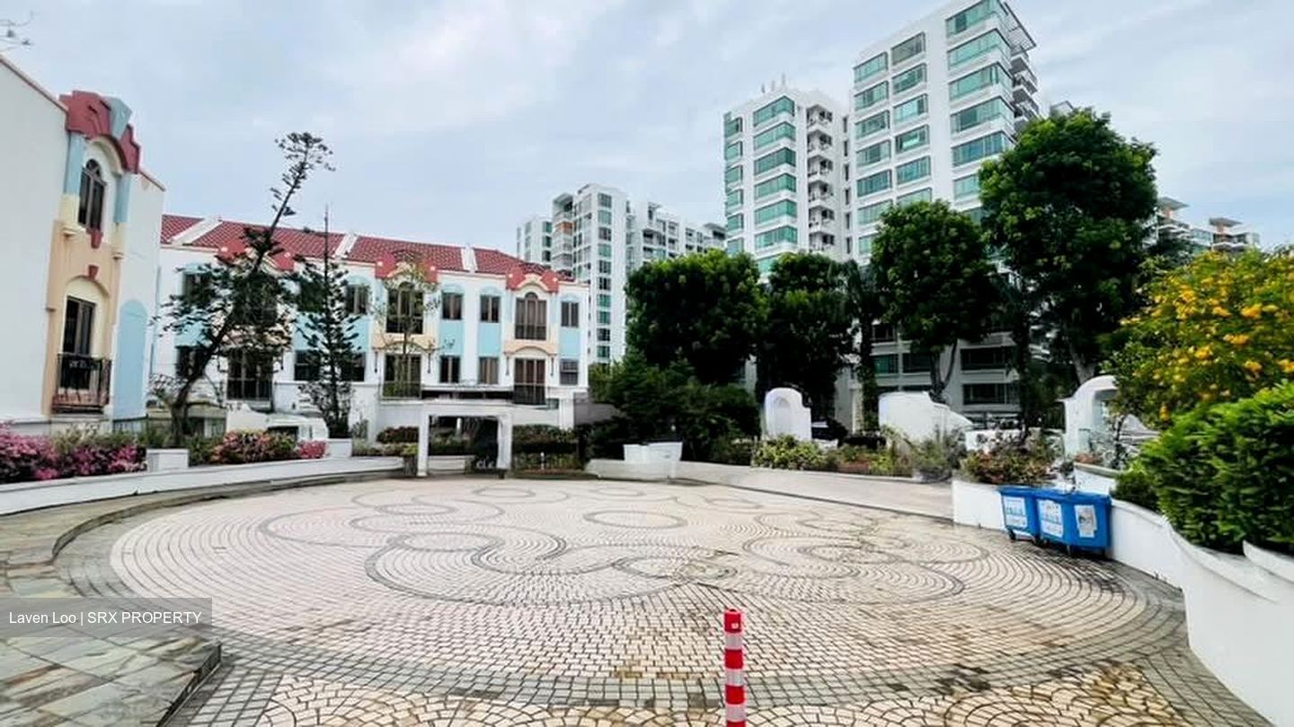 Tanah Merah Kechil Avenue (D16), Condominium #599198981